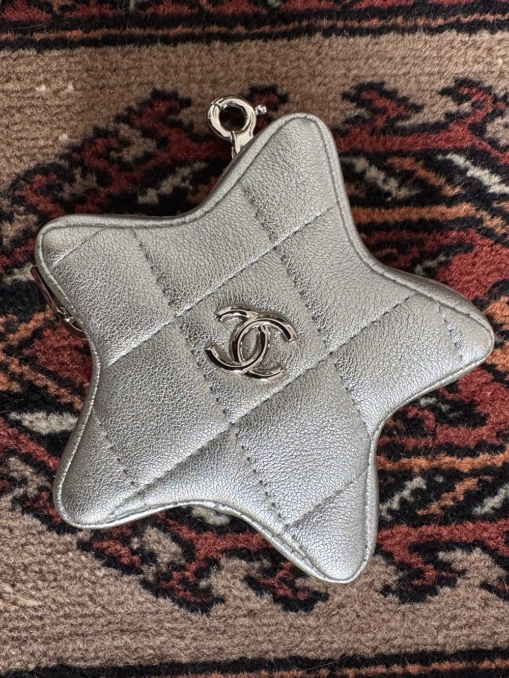 Chanel Star Shaped Clip On Coin Purse Quilted Silver Metallic Lambskin